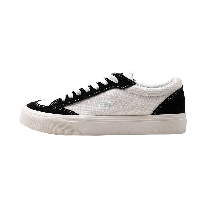 Knight White Black Shoes