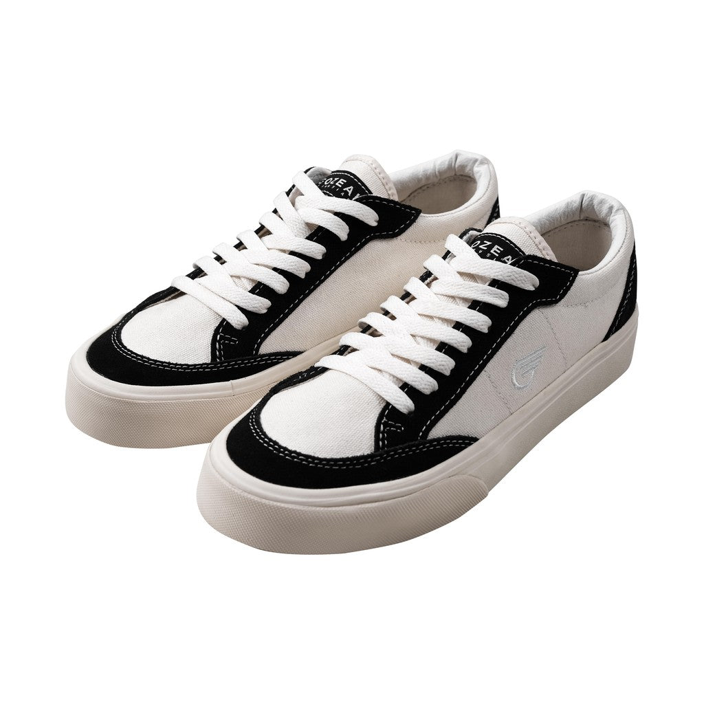 Knight White Black Shoes
